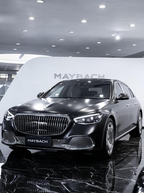 深圳27岚图汽车的售后服务让用户无忧出行，迈巴赫未来的豪华车趋势